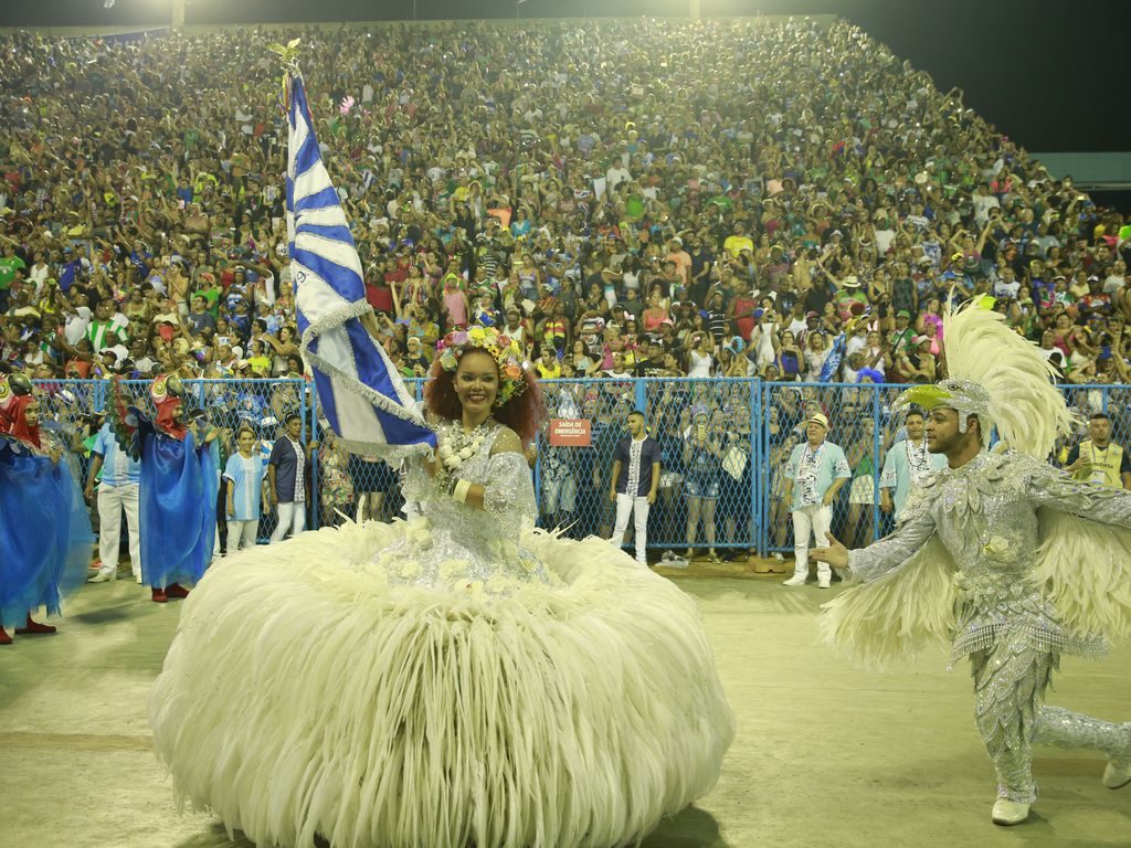 Deu samba! Feriados prolongados e Carnaval fora de época aquecem turismo no Brasil