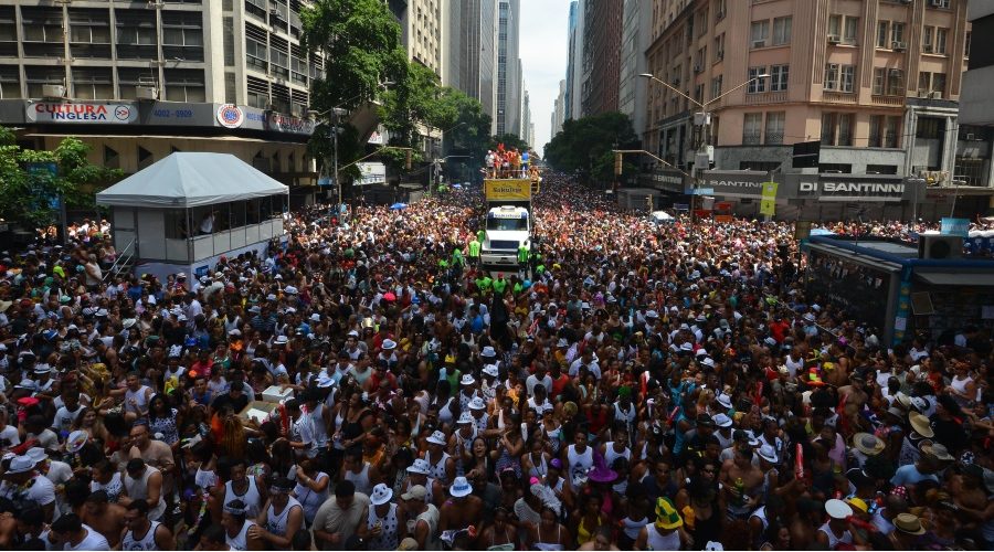 We are Carnaval! Quase 80 mil viajantes internacionais já compraram passagem para o Brasil