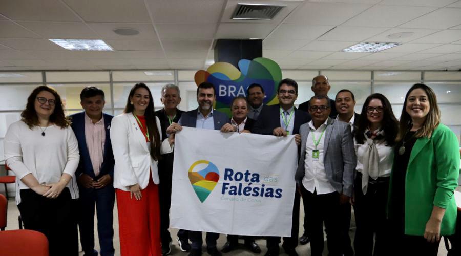 Embratur apoia projeto de fortalecimento da Rota das Falésias para o exterior