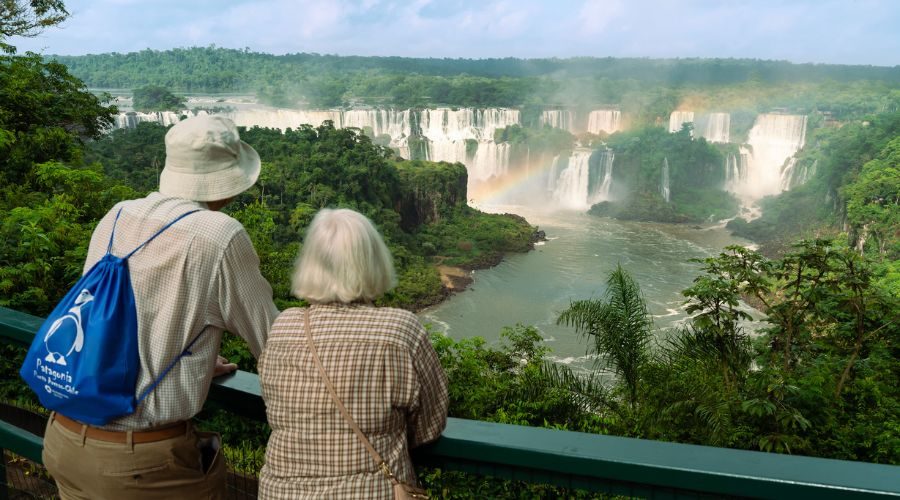 Com 2,3 milhões de visitantes estrangeiros no primeiro trimestre de 2023, Brasil supera período pré-pandemia