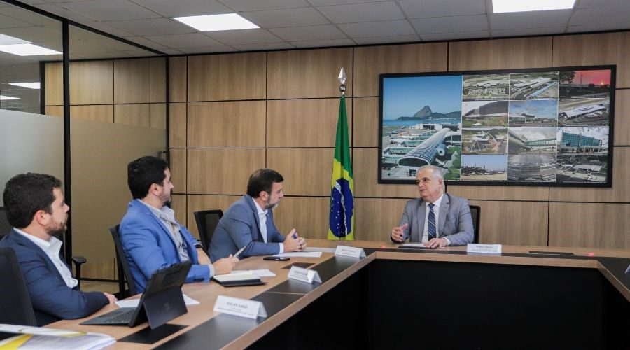 Embratur e Ministério de Portos e Aeroportos estudam ação conjunta para ampliar voos internacionais