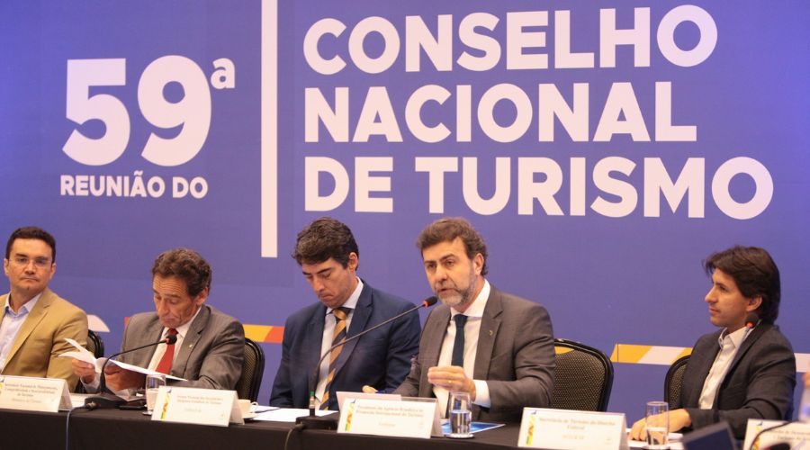 “Investir no setor do turismo é investir na reconstrução do país”, afirma presidente da Embratur