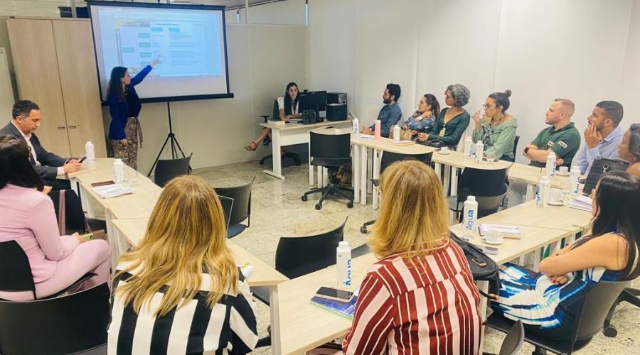 Equipe da Embratur destaca valorização do turismo sustentável em encontro franco-brasileiro