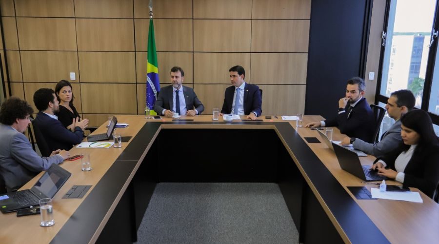 “O turismo cresce quando promovemos novas conexões”, diz presidente da Embratur em reunião com novo ministro de Portos e Aeroportos