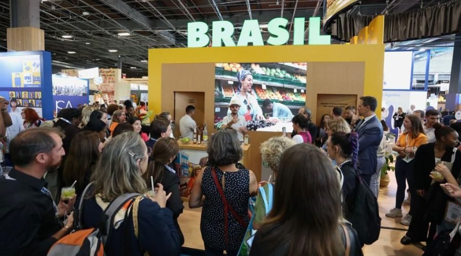 TOP RESA 2023: Cooking shows, Amazônia 360º e parceria com Cotal France marcaram participação da Embratur no evento