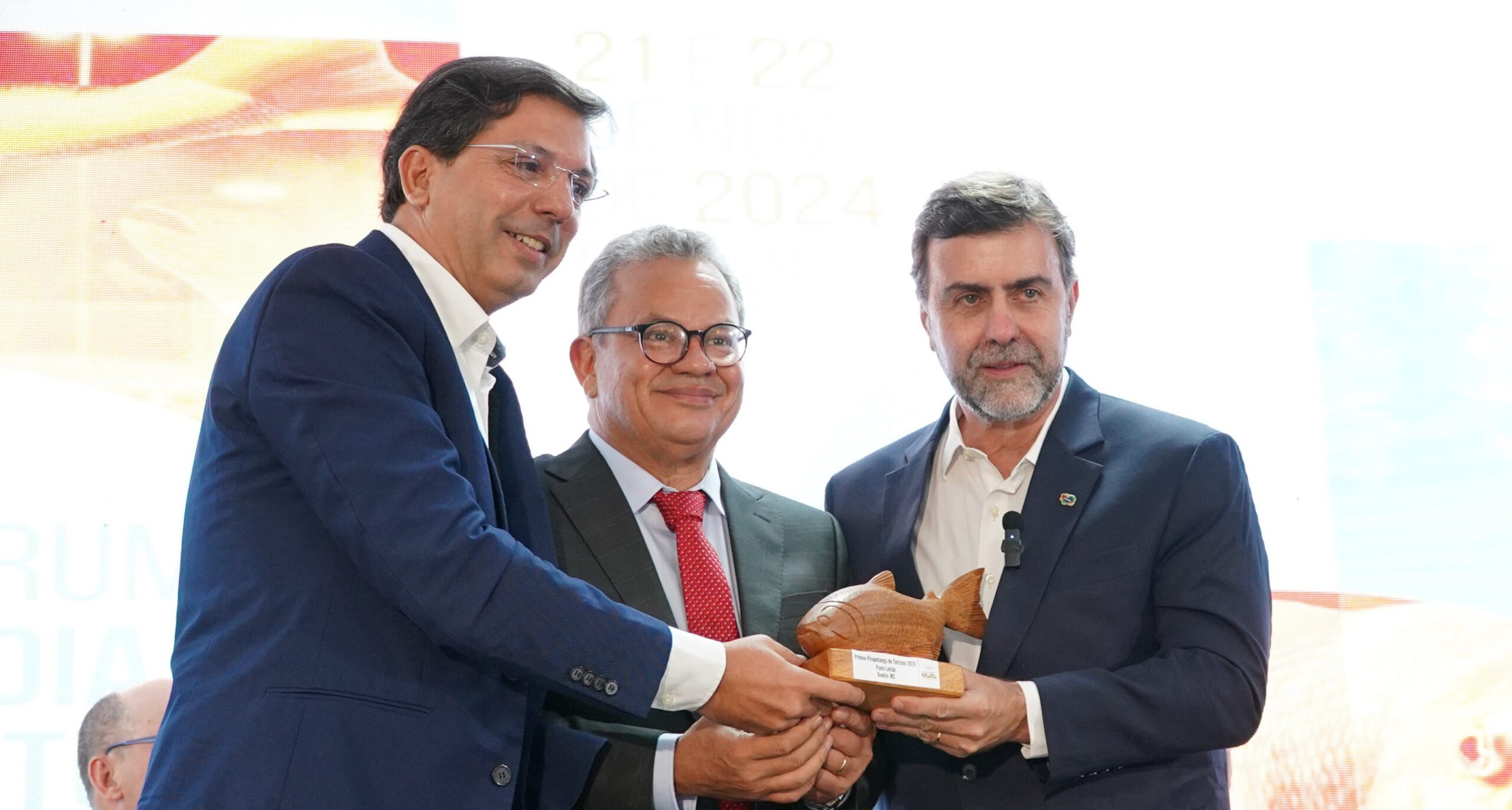 Presidente da Embratur recebe premiação por potencializar turismo do Mato Grosso do Sul e do Brasil