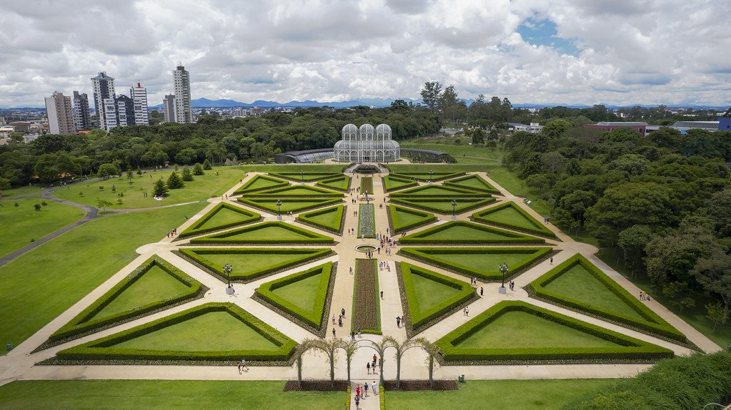 Com alta de 23%, Paraná recebe mais de 764 mil turistas internacionais em 2025