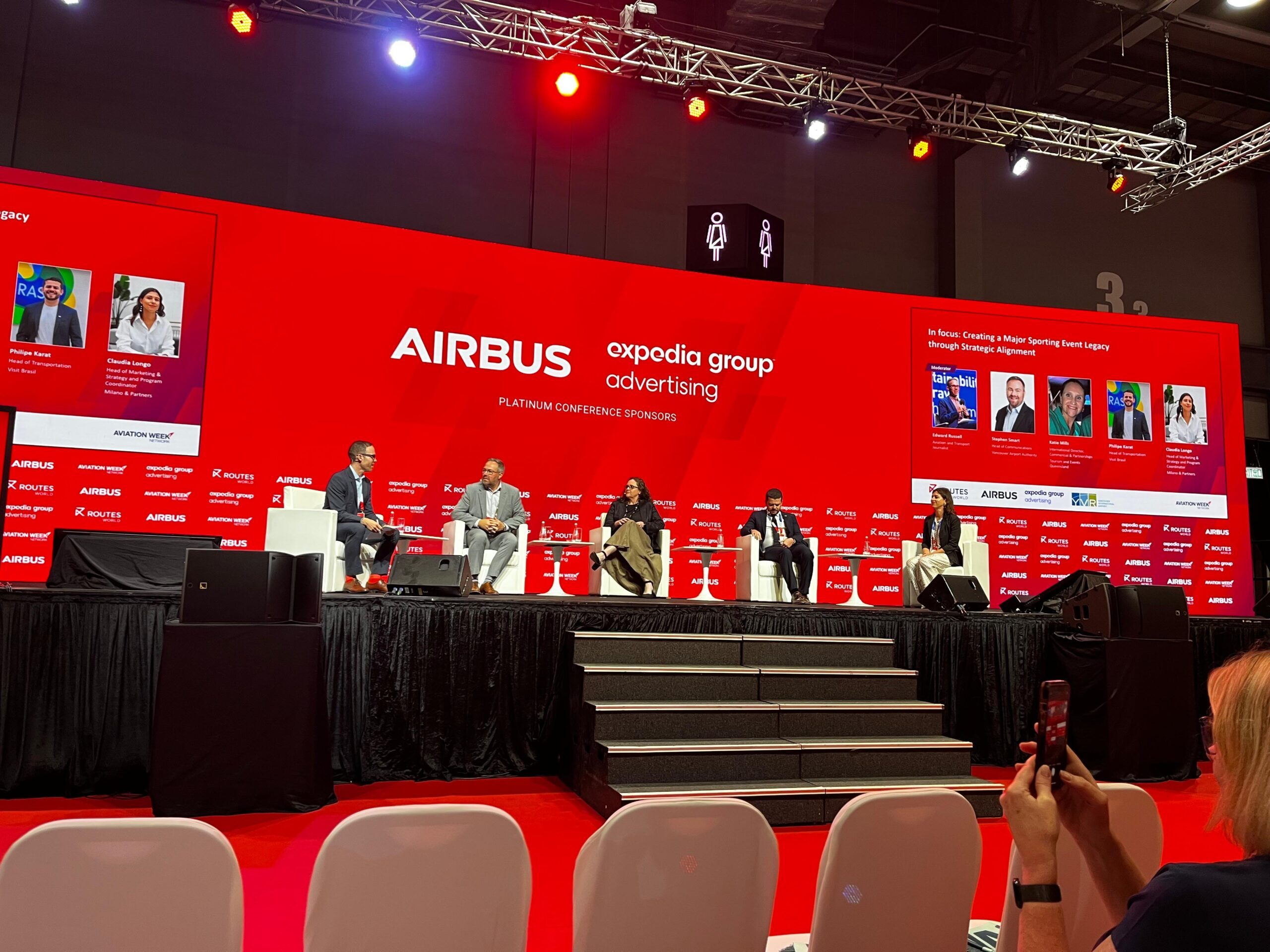 Com foco na ampliação da conectividade aérea brasileira, Embratur participa do Routes World, em Hong Kong